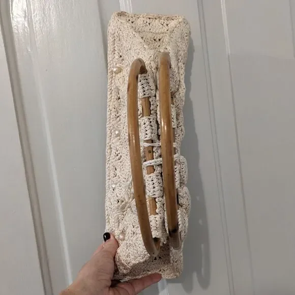 VINTAGE 60s "It's In the Bag" Crocheted Raffia Bamboo Handle Bag Made In Japan - Picture 6 of 11